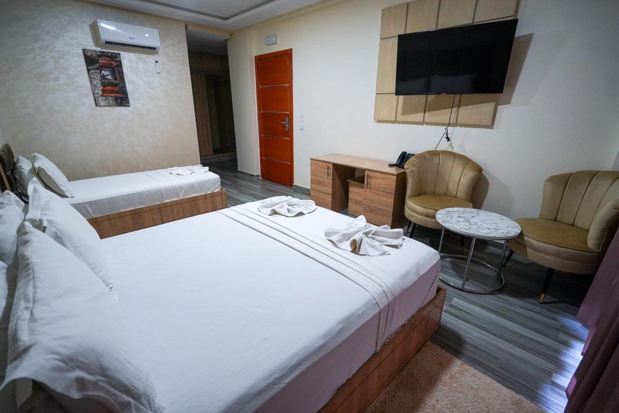 Fekri Hotel Meknès Eksteriør billede